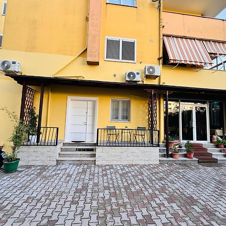 Edi Apartament Center Шкодер Экстерьер фото