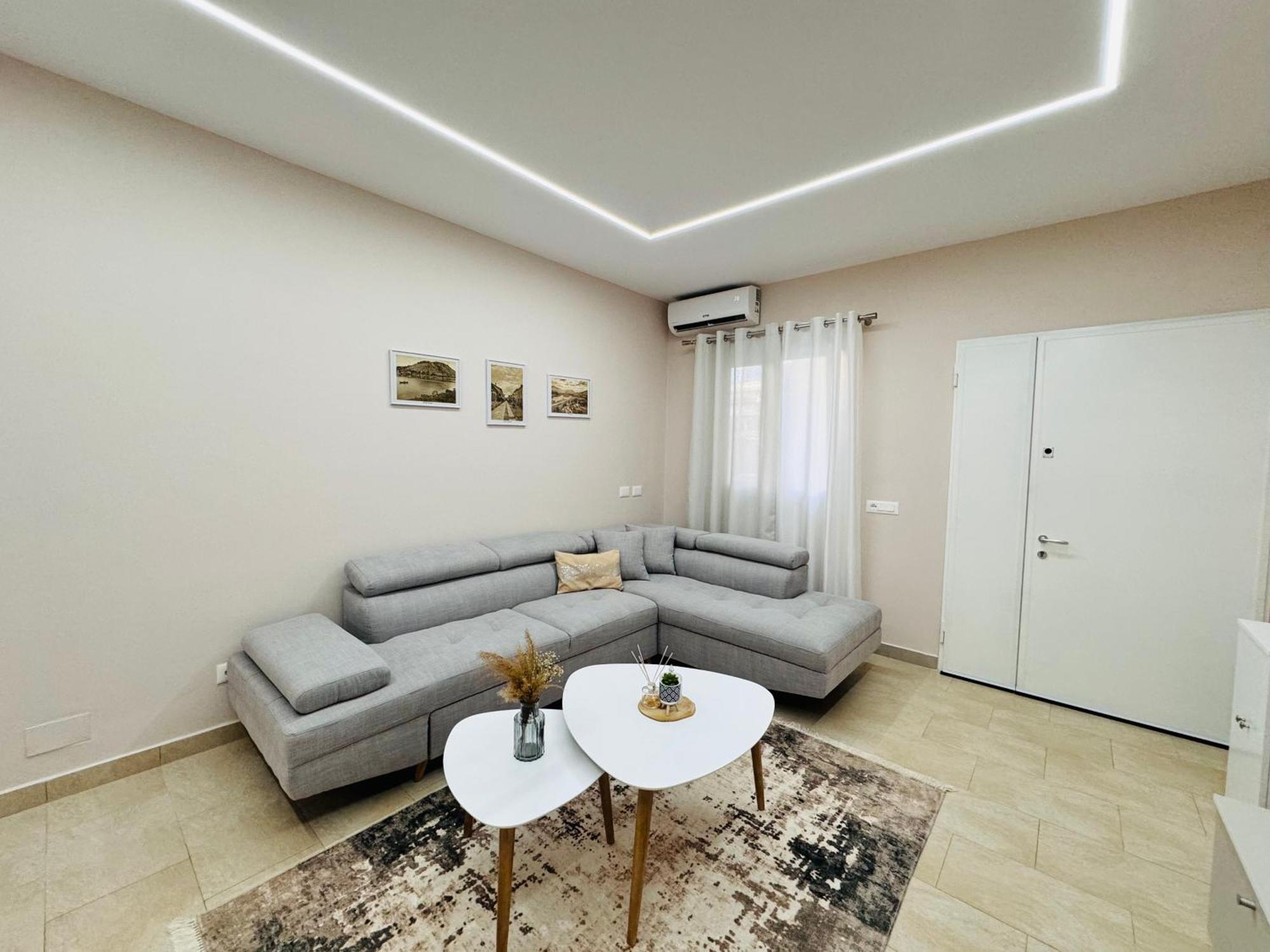 Edi Apartament Center Шкодер Экстерьер фото